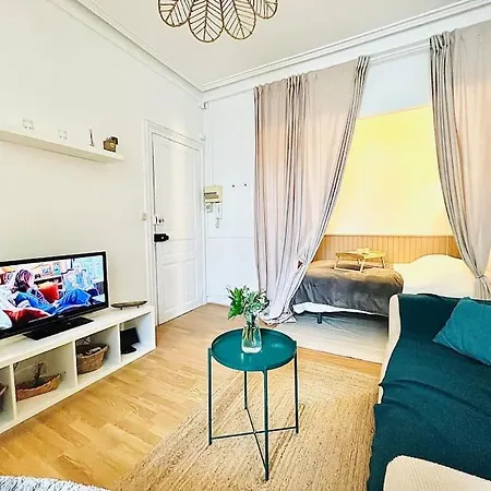 Chez Be : Centre-ville Et Gare Appartement